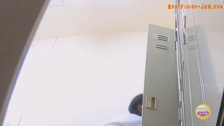 SL-546 裸立ちおしっこ Naked Standing Pee (2022/FullHD/4.11 GB) 1.4901_SL-546