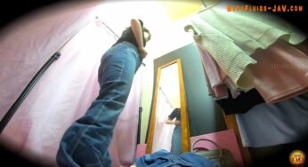 EE-721 Clothing Store Hidden Camera Jeans Soaking Wet Pee Leakage (2023/FullHD/2.71 GB) 1.5209_EE-721