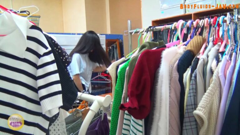 SL-596 写真撮影でおしっこをするモデルたち Models Pee at a Photo Shoot (2023/FullHD/6.88 GB) 1.5248_SL-596