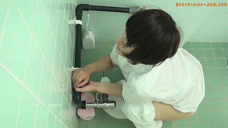 Medical staff toilet (there are slow-motion close-up replays) 医療スタッフトイレ（スローモーション接写あり） (2022/SD/69.1 MB) 2.1174_BFSpec-207_5_NEW