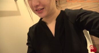 BFFF-478 鏡の前でおならをする田舎の女の子 Country Girl Farting In Front Of The Mirror (2021/FullHD/659 MB) 1.4427_BFFF-478