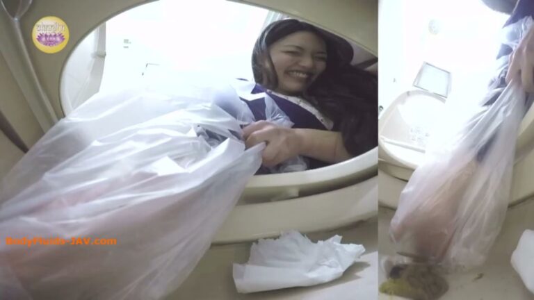 SR063 制服を着て書いたりうんちをしたりする瞬間 Moments of Writing and Pooping in Uniform (2021/FullHD/5.21 GB) 1.4462_SR063