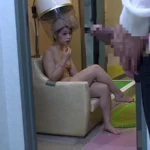 SW-285 女装して女風呂にまんまと潜入 裸の女に興奮してタオルから勃起チ○コが飛び出しちゃった。Fetish Handjob 放尿 素人 Planning 乱交 Footjob Orgy