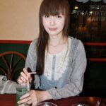 SM-037 Igawa Yui 素人敏感人妻生中出し SM-037 人妻・熟女 PLUM（プラム） 3P・4P Orgy