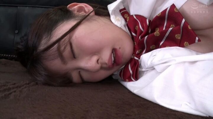 Screenshot 19 from REAL-714 Arisaka Miyuki Schoolgirl Impregnation Rape Incest 20 Consecutive Climaxes 120 Minutes Akai Hoshime School Girls Planning Gangbang