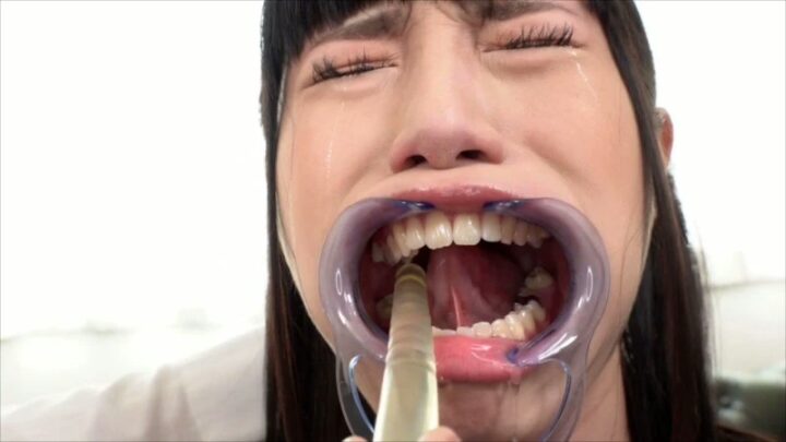 XRW-728 Nakajou Kanon: Throat Invasion, Deep Throating, Long Body, Real Handjob, Slender Beauty, Facial and Zermatt Irama のスクリーンショット 20