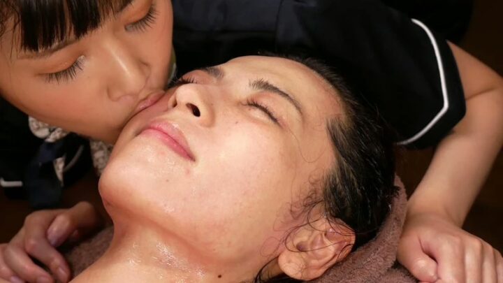 Screenshot 4 from SDDE-599 Sasahara Yuri, Arisaka Miyuki SHISEIDO Essence & Male Fluid Oil Blend Bukkake Beauty Skin Care Planning by SENZ, directed by Omata Miwawa