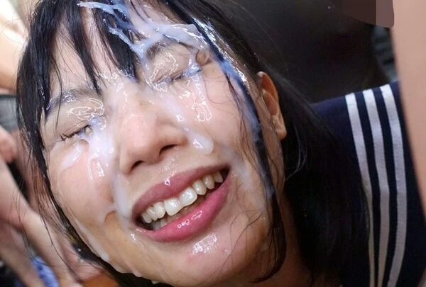 Screenshot 15 aus STARS-048 Takeda Yume 101 Bukkake Forbidden Release: The Ultimate Bukkake Orgy with an Innocent Male Enthusiast, SOD Create (Soft On Demand) Kiyoshi Production