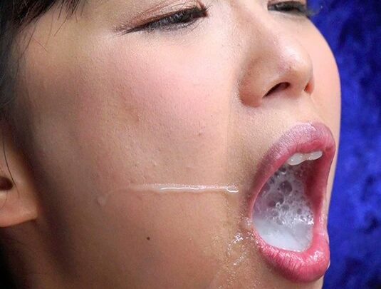 Screenshot 12 aus STARS-048 Takeda Yume 101 Bukkake Forbidden Release: The Ultimate Bukkake Orgy with an Innocent Male Enthusiast, SOD Create (Soft On Demand) Kiyoshi Production