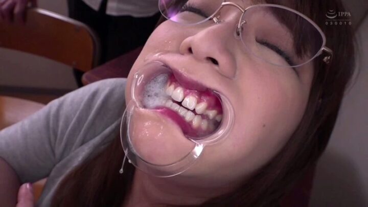 Screenshot 12 from DFE-039 Kase Nanaho: The Timid Teacher’s Desperate Megane Zemen Bukkake Orgy
