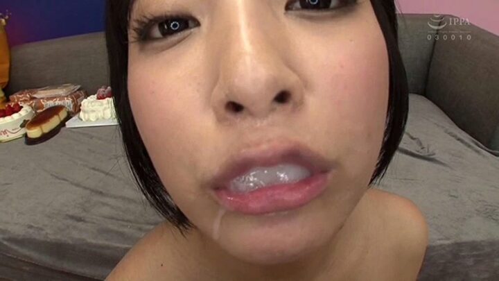 Screenshot 15 from WPOM-002 Minami Riona, Abeno Miku: Innocent Young Girls Indulge in Secret Pleasures with a Mature Man