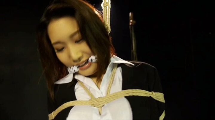 Screenshot 21 from KOOL-004 Maisaki Mikuni: Breaking the Cute Girl! Body Restraint Dance of a Tight-Clothing Maniac – Tight-Clothing Bondage, AVS COLLECTOR’S Costume Humiliation