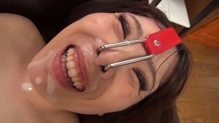 Screenshot 11 aus NITR-470 Fukuyama Mika: Perverted Big Tits M-Sadist Zermen & Enema Full Bladder Humiliation Training, Piping, Massive Breasts, Insult, SM Torture, Handjob, 130 Minutes