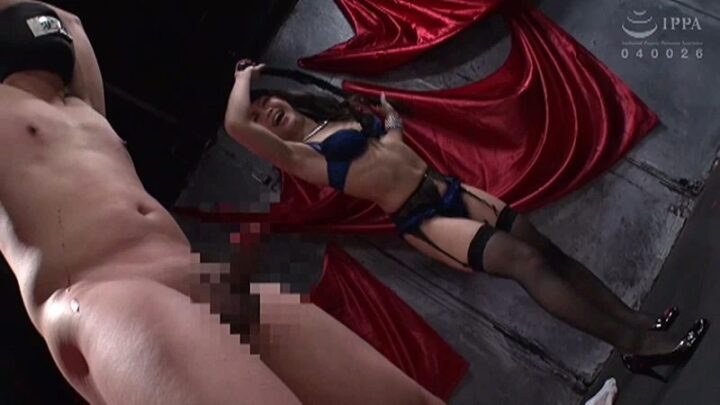 Screenshot 7 from DDOB-062 Kohinata Mai: Shiofuki Ti-Po! D-S Mammy’s Hard Hand and Massive Orgasm with Dildo Slender