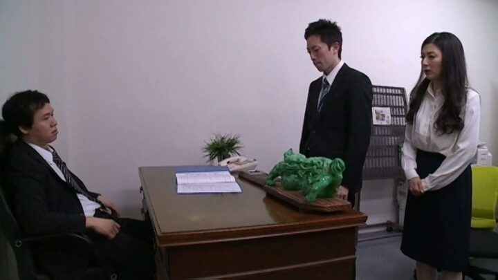 Screenshot 21 from EMAZ-327 Sakura Shiho: The Virtuous Mother Who Sacrifices Her Body for Her Son’s Sake… Mother, Wife, Fetish, Kurenai Mai
