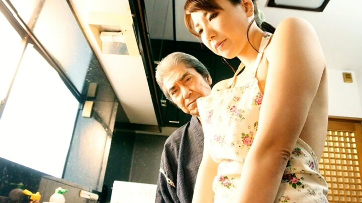 Screenshot 15 from KNMD-044 Katou Ayano: A Tale of a Strange Housewife in the Modern Age – Humiliation Kinema-za