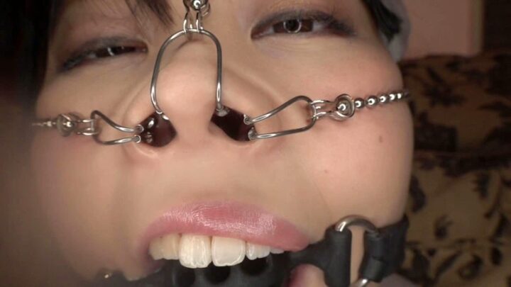 Screenshot 15 from ENKI-010: The Strongest Sexual Desire Monster of Reiwa, Ayaka, Who is Also a Working Nurse – Humiliation, Forced Incest, Costume, Poisonous Family Gathering