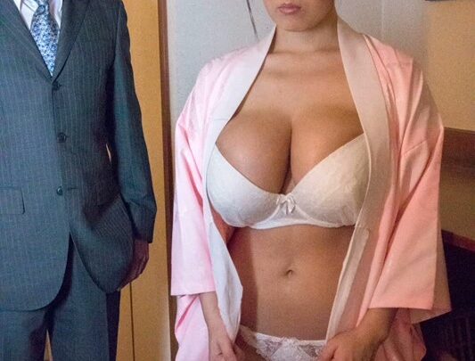 Screenshot 5 from MDYD-921 Hitomi: Forced Incest Hot Spring Stay – Rape Plot, Busty Housewife, Tameike Goro