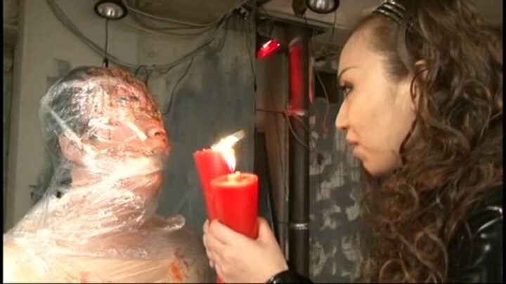 Screenshot 2 from QRDC-007 Erika Queen, Nagano, Youko Queen: Kui-nro-do 10th Anniversary Special, 20 Queen Compilation, SM