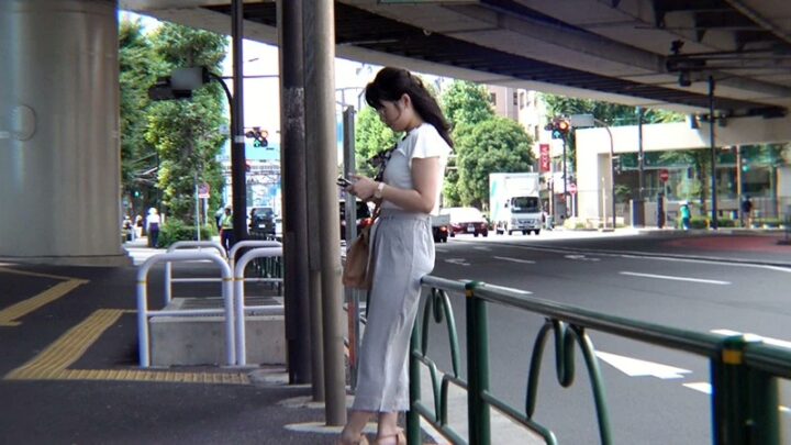 Screenshot 11 from USAG-001 Ayase Sakura: ‘When I See the Balls of Men Walking the Street, I Get Horny and Want to Do Fellatio.’ A Former High School Girl with Bottle Bottom Glasses, Now a Hardworking Hostess. But the Truth Is… 136 Min