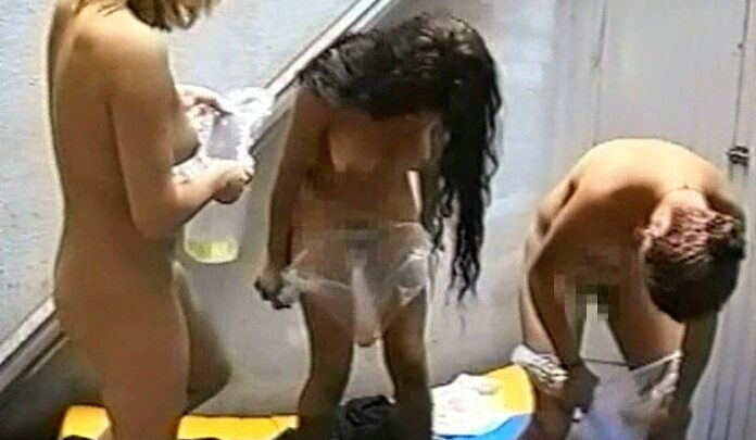 Screenshot 9 from BDMD-101 CHANGE MY DIRTY DIAPERS Other Scat Skatolo Alpha International