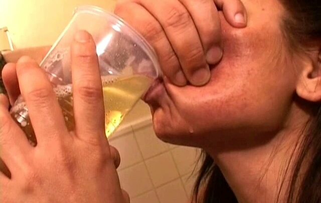 Screenshot 6 from RK-006 Urination: Rambu Ryu 6 – Interrogation, Humiliation, Piercing Needle