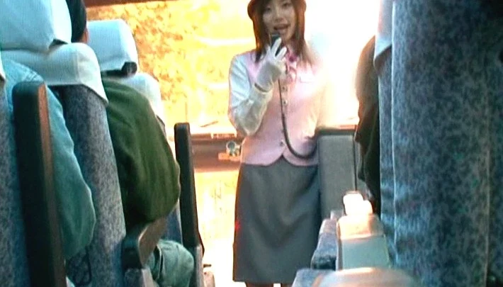 Screenshot 22 from EZD-188 Crushing ONA Ruri: Bus Guide Edition – Forbidden Staging – Ryou Rin, Kanda Miho, Hiratsuka Yui, Yasuda Miki