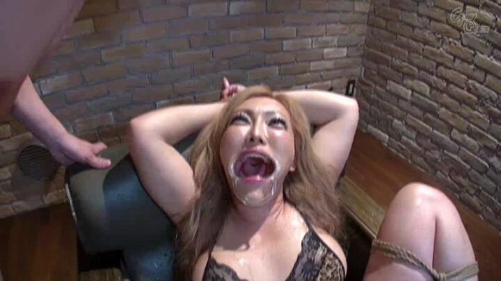 Screenshot 3 from MVG-002 峰岸藤子：变态办公室厕所坦苏肉机女演员粪便角色扮演