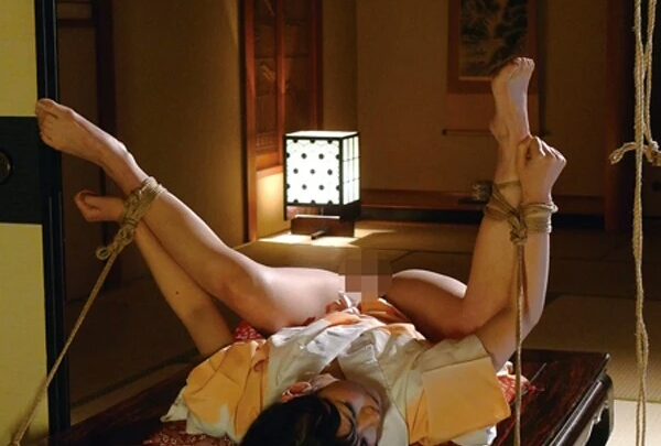 Screenshot 7 from HRM-002 Kinbaku Vision: Shimekomi Fantasy - Nao Mizuki in Kimono SM con Grandi Tette
