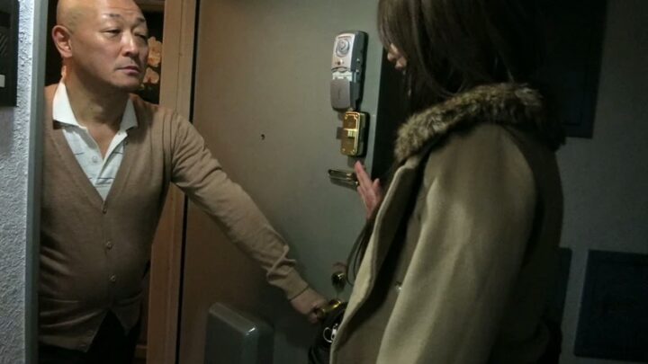 Screenshot 11 from XRW-183 Riunione tra Fratelli: La Bella Nipote Ritorna come Shemale - Padre e Fratello Non Possono Resisterle - Orgia Transessuale KamiSaki Miyu