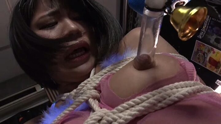 Screenshot 13 from XRW-505 押しマシチョク部ドマゾウ恐怖: 乳房被虐与痛苦 - 川上切江, 永谷川玛, 191分钟, 微乳, 南村那子, 真实, 调教, 阿克梅月野优莉亚, 星咲怜美, 川崎切江