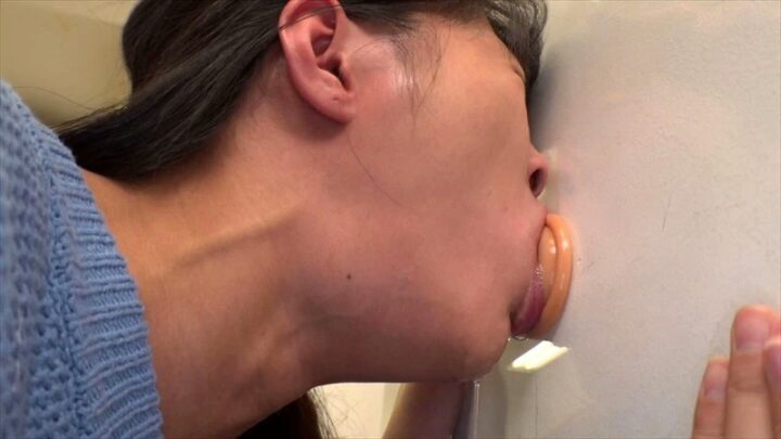 Screenshot 18 from XRW-841 Kagami Mari: Throat Fuck and Humiliation in the ‘Real Throat’ Series