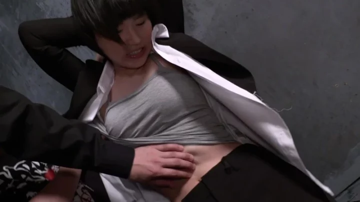 Screenshot 20 from XRW-910 Mizusawa Tsugumi: Complete Victory, Gangbang, Slow Drill, Nasal Stimulation, Rookie Policewoman Tsugumi, Rape, Piping, Squirting, K.M.Produce