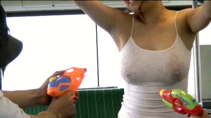 Screenshot 15 from ATOM-042 Restraint Actress on the Bus: Big Tits