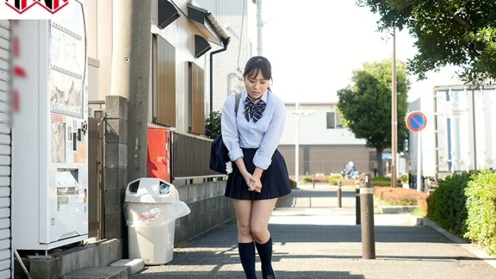 Screenshot 21 from AVOP-325 Kanae Ruka, Hayakawa Mizuki, Mizutani Aoi: Schoolgirls Forced into Public Indecent Exposure at AV OPEN 2017 Femdom Division