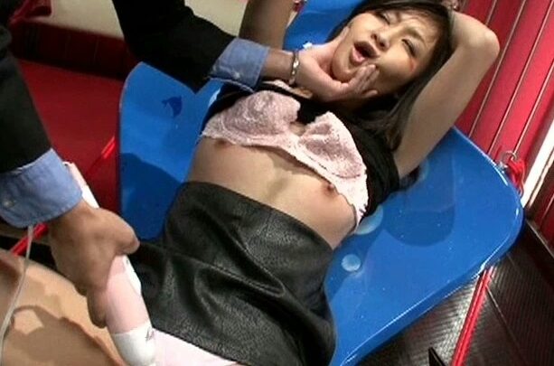 Screenshot 9 from DVDES-063 Majima Miyuki Empty Hand Blackmail IN Wife Spy Deep Interrogation and Imprisonment