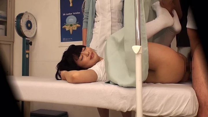 Screenshot 11 from DVDES-883: A Young Girl’s Tiny Anus is Invaded by a Sadistic Medical System Called ‘Examination’… Loli Series Costume Medical Uniform