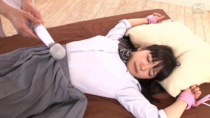 Screenshot 21 from DVDMS-033 ◎年齡限制按摩器監控 白色 - 聚集處女女孩 ◎◎ 綾森一花，亞當美朱莉，白頭小夏 約束牛仔女孩 剃毛豐滿皮皮 金色淋浴 制服