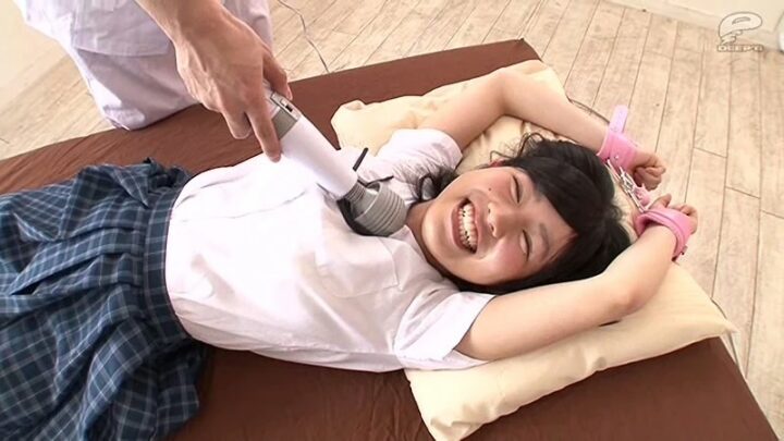 Screenshot 12 from DVDMS-033 ◎年齡限制按摩器監控 白色 - 聚集處女女孩 ◎◎ 綾森一花，亞當美朱莉，白頭小夏 約束牛仔女孩 剃毛豐滿皮皮 金色淋浴 制服