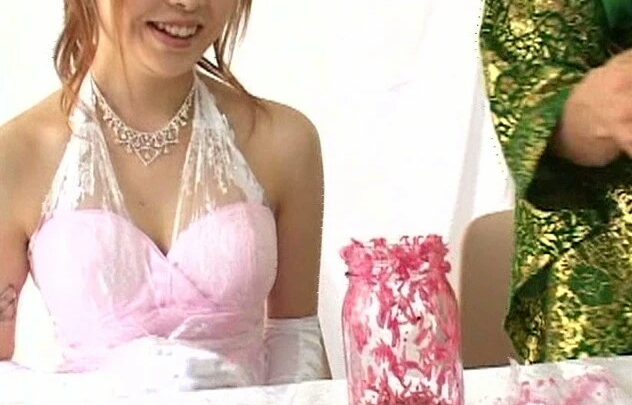 Screenshot 20 from DVUMA-128 Super Gluttonous Cute Girl 0 ~ A Girl Who Eats Unko, Kibuli, and Mimizu Happily ~ Wakatsuki Akane