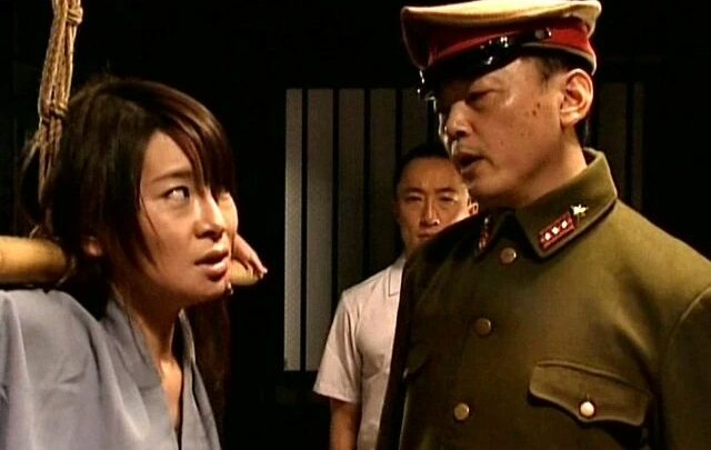 Screenshot 21 aus HAVD-414: Fortsetzung der Tragödie des Krieges - Gebundene Schönheit, vor den Augen ihres Mannes gefangen, andere FETISCH Gefangenschaft HIBINO