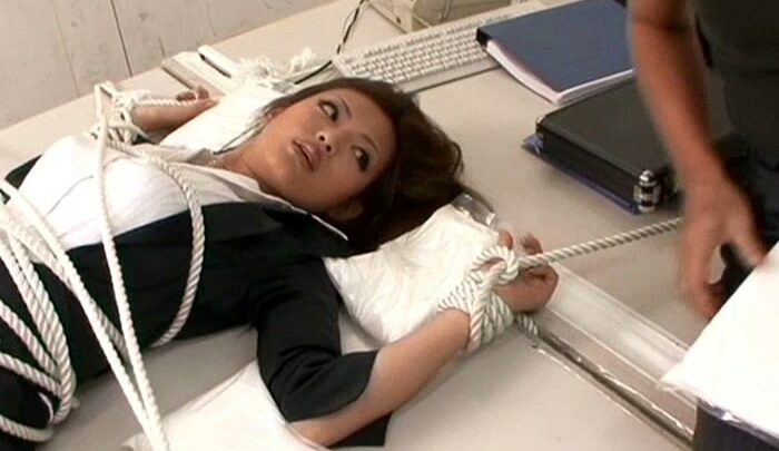 Screenshot 20 from IESP-449 Sumikawa Roa:麻薬捜査官 ヤク漬け巨乳凌辱 19 麻薬中毒 白目失神 Bou Yume Restraint