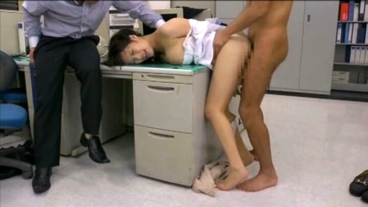 Screenshot 18 aus IESP-577 Maki Kyouko: Schüchterne Zeit, Maki Kyouko, Fellatio, Busenfreundliche Büro-Dame Beleidigung