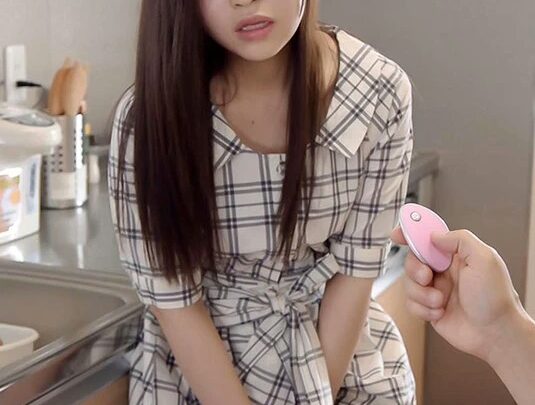 Screenshot 12 from KMHR-041 白濑七海：为了我那个宅男男朋友，我会忍受任何变身游戏 - 顺从女友的爱爱训练生活，剃光，SOD Create（按需软片），出道，主观服装