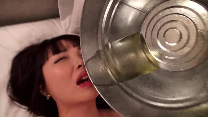 Screenshot 19 aus MASD-029 Verbotenes Scat-Training: Asami Kuroda gezwungen, ihren eigenen Abfall zu trinken 135 Minuten Vergewaltigung