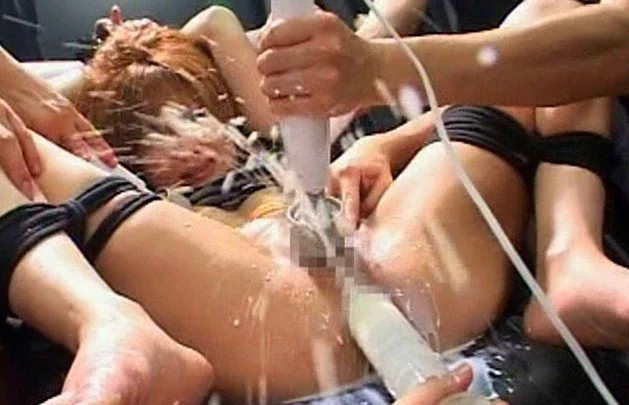 Screenshot 15 aus NHDT-518 Anal Bild: Busty Frau's Einlauf Scat und Tide Blowing Fetisch Planung von Itaka Smisurin Powda