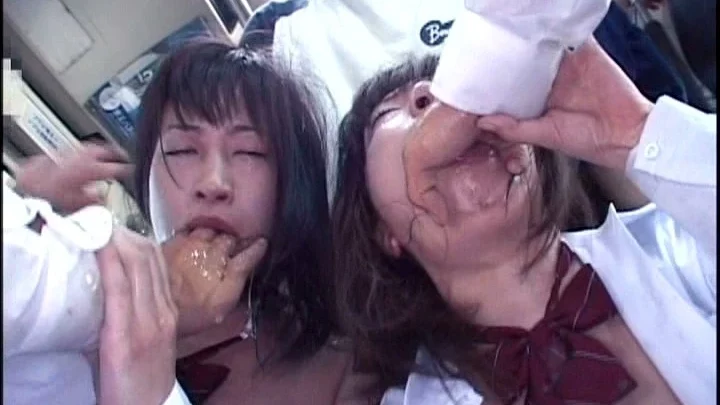 Screenshot 13 from NHDT-894 学校里的公开羞辱：窒息、呕吐和灌肠 - 与女学生的深喉和肛门游戏