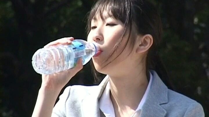 Screenshot 17 from NHDTA-122 Natural High: Girls Who Can’t Hold It, Forced to Use Public Toilets