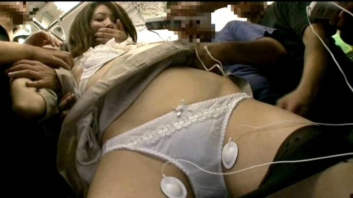Screenshot 16 from NHDTA-306 Pervert de Choque Eléctrico: Locura del Cuerpo Femenino, Molestador en el Tren Oohori Kana, Kohaku Uta