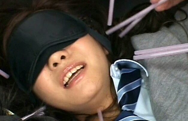Screenshot 21 from SVDVD-022 香奈的腿！女学生机器性交 3：来自另一所学校的女演员小娜，宛如女神！